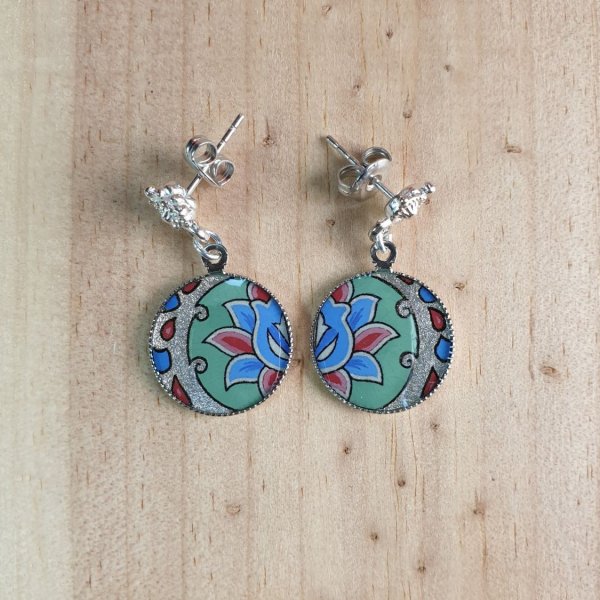 Boucles d'oreille enluminées fleur et arabesque vert/argenté/bleu/rosé