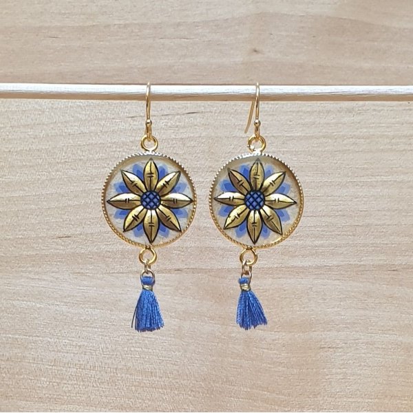 Boucles d'oreille pendantes fleur or/bleue ou or/rouge