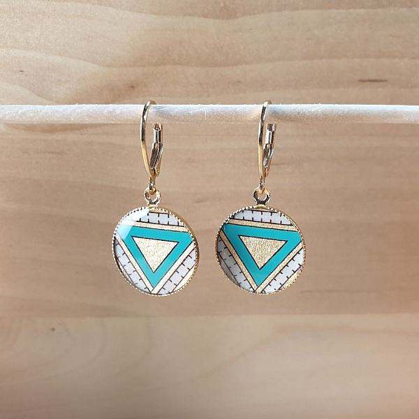 Boucles d'oreille pendantes enlumin&eacute;es dor&eacute;/vert