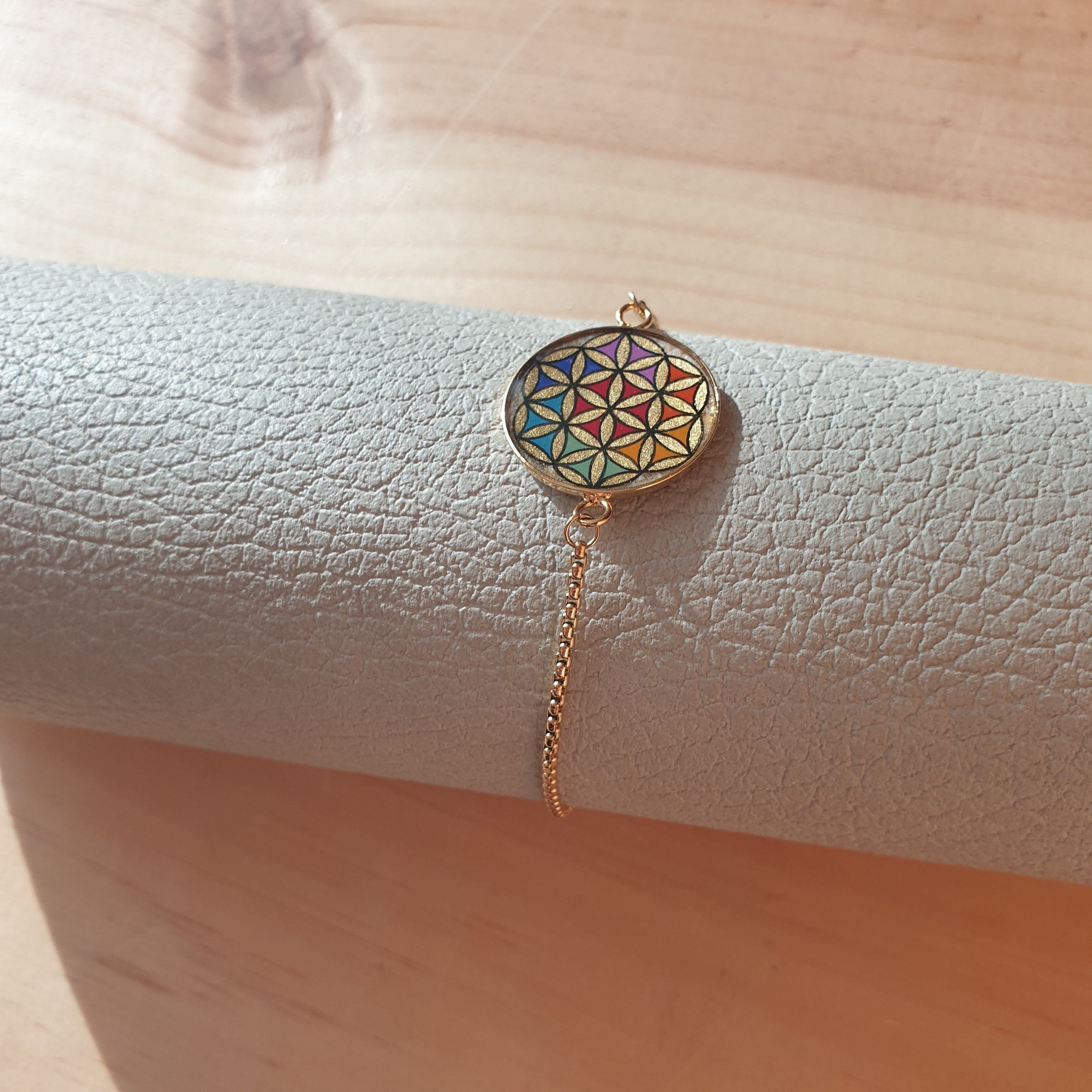 Bracelet fleur de vie or et couleurs