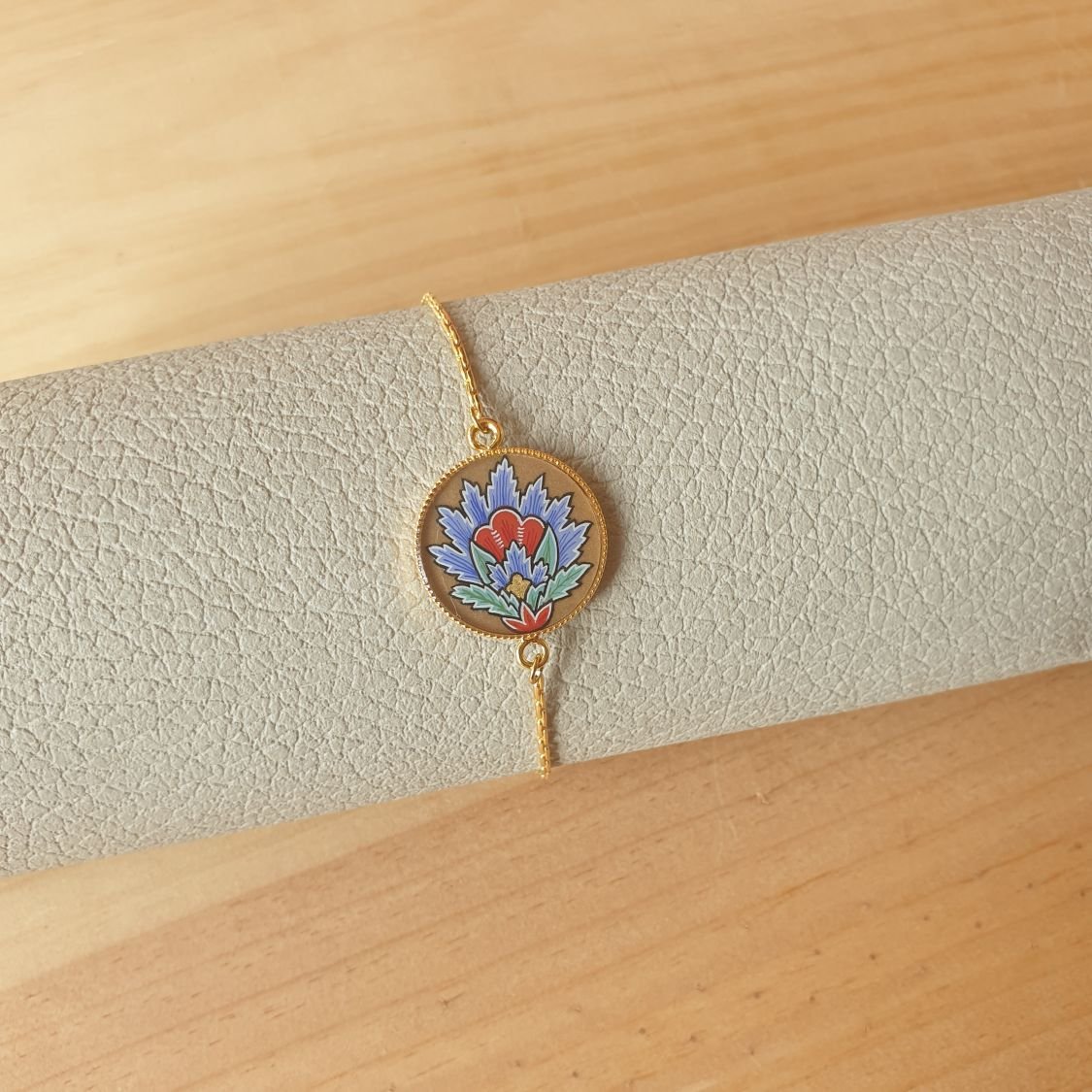 Bracelet réglable enluminure fleur orientale bleue