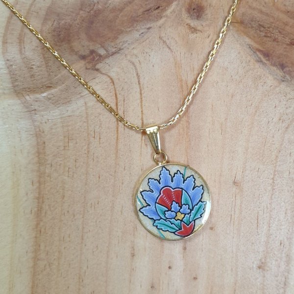 Collier pendentif enluminé fleur orientale bleue