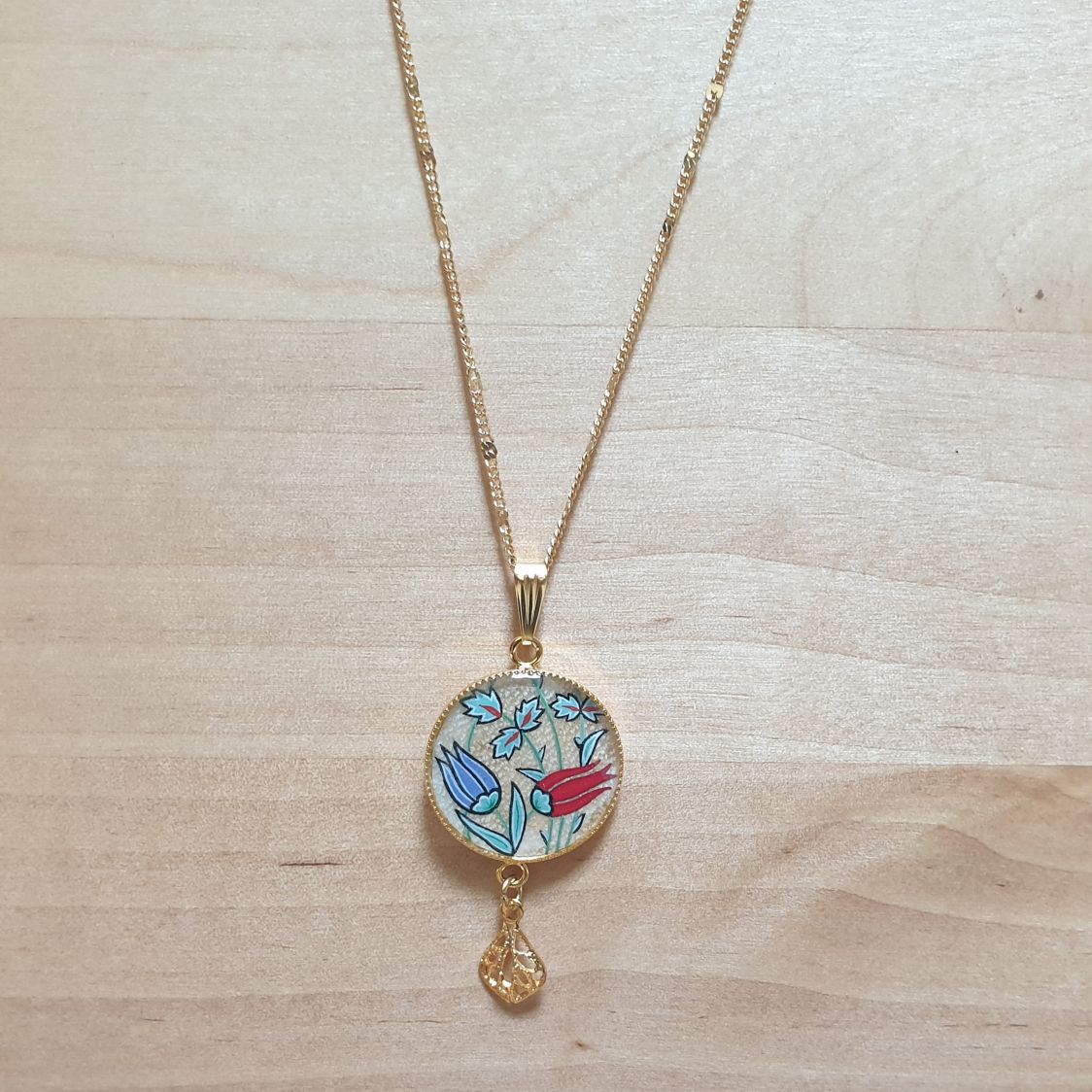 Collier sautoir pendentif enluminé fleurs orientales