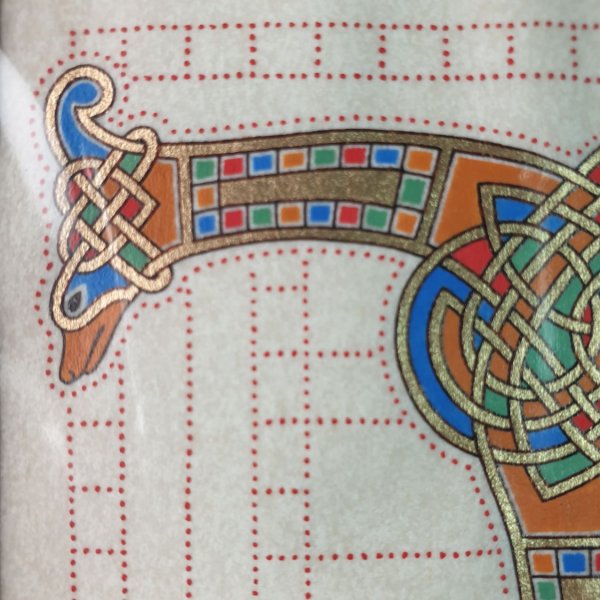 Lettre T enlumin&eacute;e style franco-saxon