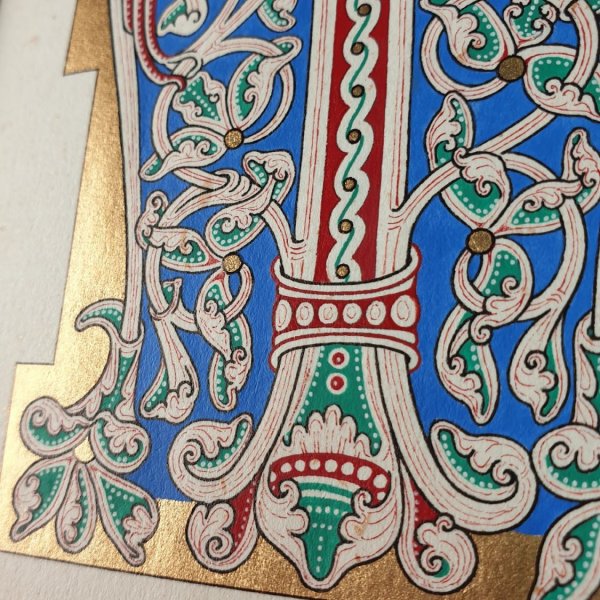 Lettre M enlumin&eacute;e style roman