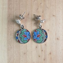 Boucles d'oreille enluminées fleur et arabesque vert/argenté/bleu/rosé