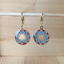 Boucles d'oreille pendantes enluminées rosace doré/rouge/bleu/vert
